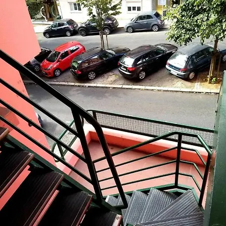 بيت ضيافة Room In Apartment - Theorynomad Quarto Duplo Central Lisboa