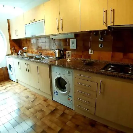 Room In Apartment - Theorynomad Quarto Duplo Central Lisboa