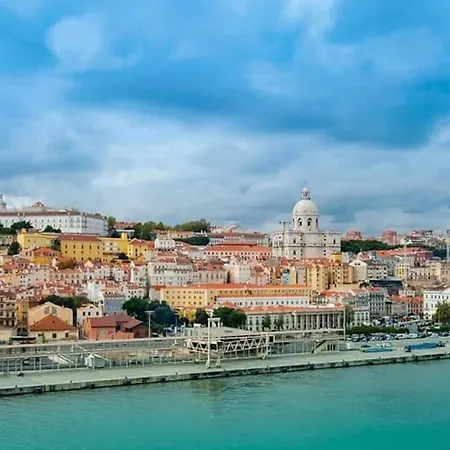 Pensionat Room In Apartment - Theorynomad Quarto Duplo Central Lisboa